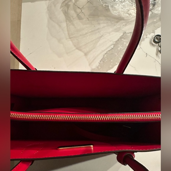 MERCER LARGE SAFFIANO LEATHER TOTE BAG - Picture 8 of 10